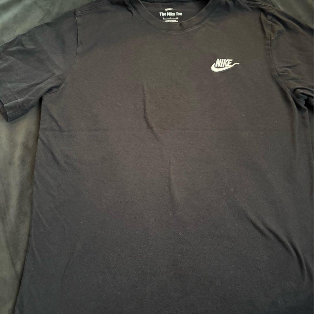 Nike Men's Black Short Sleeve Tee